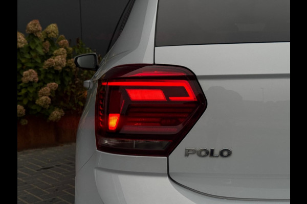 Volkswagen Polo 1.0 TSI Highline NAVI APPLE CARPLAY SPORTVELGEN PDC LEDER Volkswagen Polo 1.0 TSI Highline NAVI APPLE CARPLAY SPORTVELGEN PDC LEDER