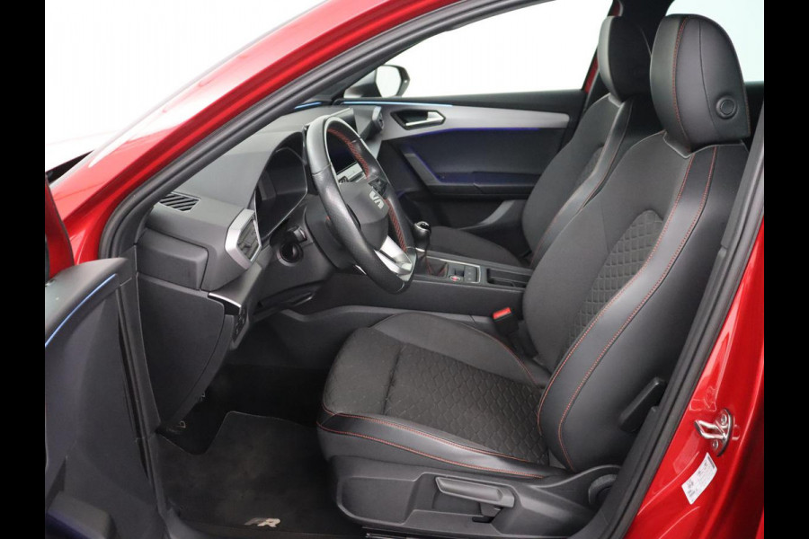 Seat Leon 1.5 TSI FR Business Intense | Trekhaak | Carplay | Adaptive cruise | Navigatie | Sportstoelen | Camera | Dodehoek detectie | Parkeerhulp | DAB | Full LED Seat Leon 1.5 TSI FR Business Intense | Trekhaak | Carplay | Adaptive cruise | Navigatie | Sportstoelen | Camera | Dodehoek detectie | Parkeerhulp | DAB | Full LED