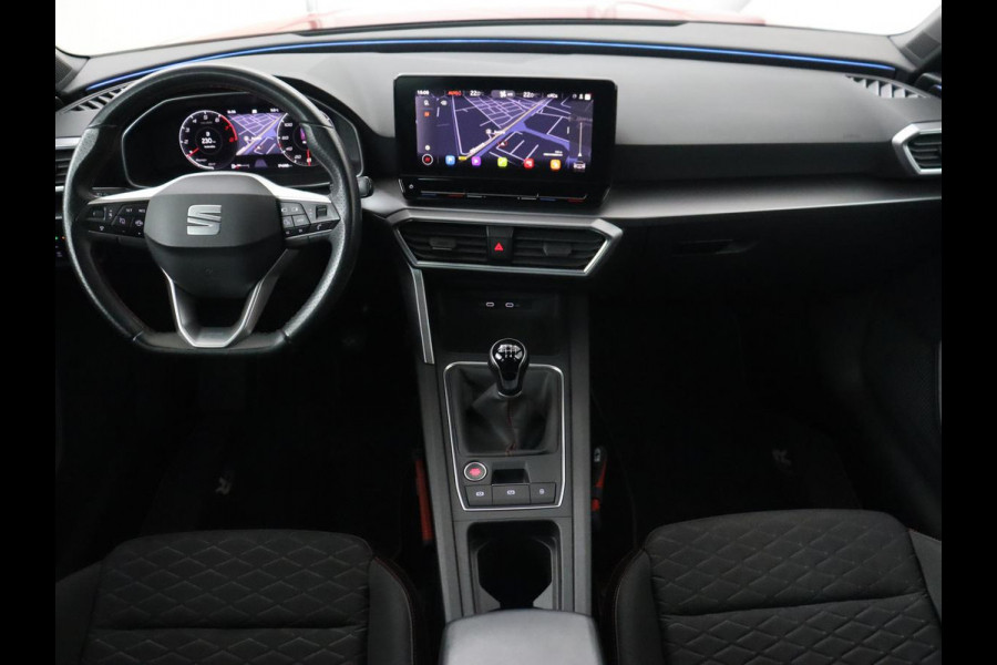 Seat Leon 1.5 TSI FR Business Intense | Trekhaak | Carplay | Adaptive cruise | Navigatie | Sportstoelen | Camera | Dodehoek detectie | Parkeerhulp | DAB | Full LED Seat Leon 1.5 TSI FR Business Intense | Trekhaak | Carplay | Adaptive cruise | Navigatie | Sportstoelen | Camera | Dodehoek detectie | Parkeerhulp | DAB | Full LED