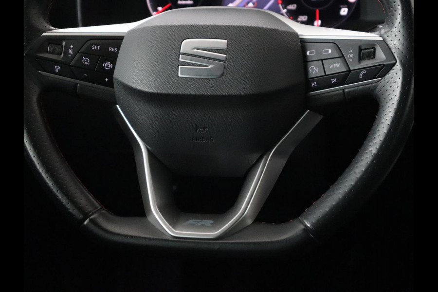 Seat Leon 1.5 TSI FR Business Intense | Trekhaak | Carplay | Adaptive cruise | Navigatie | Sportstoelen | Camera | Dodehoek detectie | Parkeerhulp | DAB | Full LED Seat Leon 1.5 TSI FR Business Intense | Trekhaak | Carplay | Adaptive cruise | Navigatie | Sportstoelen | Camera | Dodehoek detectie | Parkeerhulp | DAB | Full LED