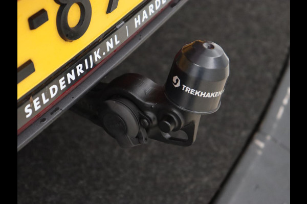 Seat Leon 1.5 TSI FR Business Intense | Trekhaak | Carplay | Adaptive cruise | Navigatie | Sportstoelen | Camera | Dodehoek detectie | Parkeerhulp | DAB | Full LED Seat Leon 1.5 TSI FR Business Intense | Trekhaak | Carplay | Adaptive cruise | Navigatie | Sportstoelen | Camera | Dodehoek detectie | Parkeerhulp | DAB | Full LED