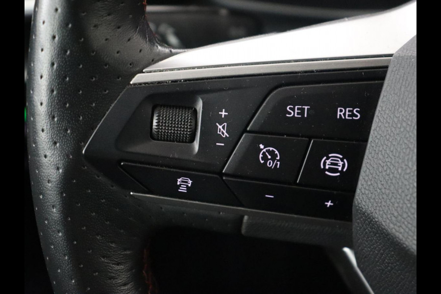 Seat Leon 1.5 TSI FR Business Intense | Trekhaak | Carplay | Adaptive cruise | Navigatie | Sportstoelen | Camera | Dodehoek detectie | Parkeerhulp | DAB | Full LED Seat Leon 1.5 TSI FR Business Intense | Trekhaak | Carplay | Adaptive cruise | Navigatie | Sportstoelen | Camera | Dodehoek detectie | Parkeerhulp | DAB | Full LED