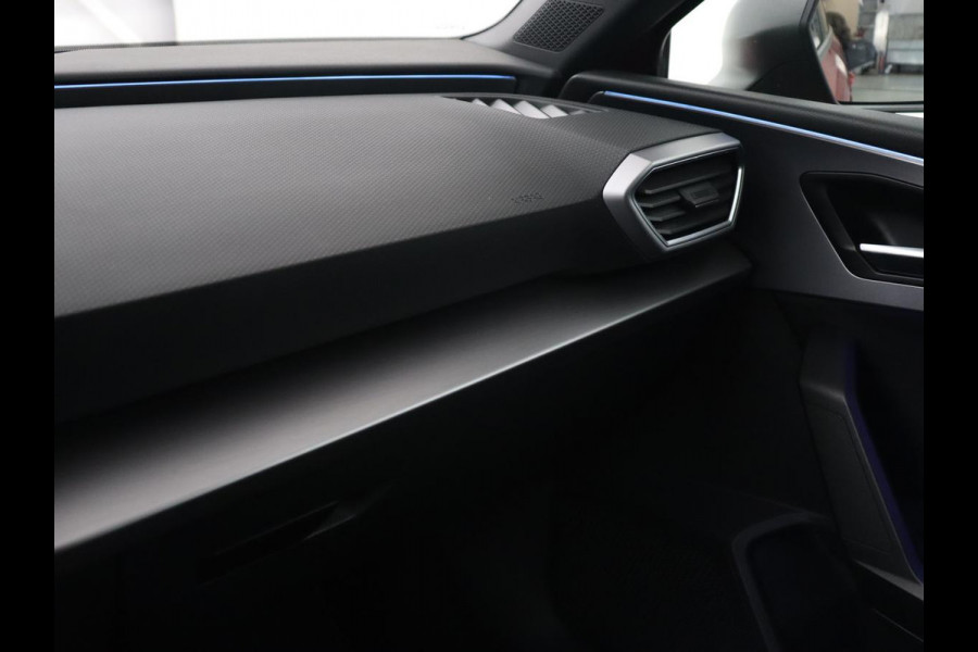 Seat Leon 1.5 TSI FR Business Intense | Trekhaak | Carplay | Adaptive cruise | Navigatie | Sportstoelen | Camera | Dodehoek detectie | Parkeerhulp | DAB | Full LED Seat Leon 1.5 TSI FR Business Intense | Trekhaak | Carplay | Adaptive cruise | Navigatie | Sportstoelen | Camera | Dodehoek detectie | Parkeerhulp | DAB | Full LED