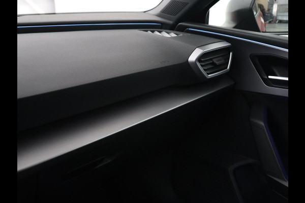Seat Leon 1.5 TSI FR Business Intense | Trekhaak | Carplay | Adaptive cruise | Navigatie | Sportstoelen | Camera | Dodehoek detectie | Parkeerhulp | DAB | Full LED Seat Leon 1.5 TSI FR Business Intense | Trekhaak | Carplay | Adaptive cruise | Navigatie | Sportstoelen | Camera | Dodehoek detectie | Parkeerhulp | DAB | Full LED