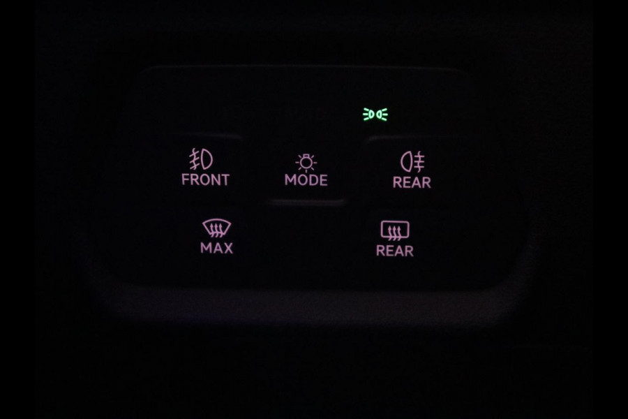 Seat Leon 1.5 TSI FR Business Intense | Trekhaak | Carplay | Adaptive cruise | Navigatie | Sportstoelen | Camera | Dodehoek detectie | Parkeerhulp | DAB | Full LED Seat Leon 1.5 TSI FR Business Intense | Trekhaak | Carplay | Adaptive cruise | Navigatie | Sportstoelen | Camera | Dodehoek detectie | Parkeerhulp | DAB | Full LED