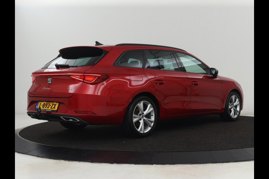 Seat Leon 1.5 TSI FR Business Intense | Trekhaak | Carplay | Adaptive cruise | Navigatie | Sportstoelen | Camera | Dodehoek detectie | Parkeerhulp | DAB | Full LED Seat Leon 1.5 TSI FR Business Intense | Trekhaak | Carplay | Adaptive cruise | Navigatie | Sportstoelen | Camera | Dodehoek detectie | Parkeerhulp | DAB | Full LED