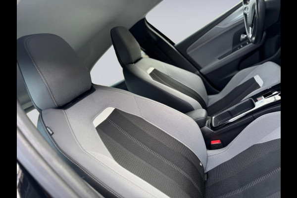 Opel Mokka-e Business Elegance sport 50-kWh warmtepomp, 1e eigenaar, camera, stoel- stuurverwarming, nl auto met nap Opel Mokka-e Business Elegance sport 50-kWh warmtepomp, 1e eigenaar, camera, stoel- stuurverwarming, nl auto met nap