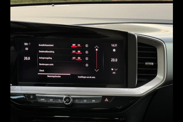 Opel Mokka-e Business Elegance sport 50-kWh warmtepomp, 1e eigenaar, camera, stoel- stuurverwarming, nl auto met nap Opel Mokka-e Business Elegance sport 50-kWh warmtepomp, 1e eigenaar, camera, stoel- stuurverwarming, nl auto met nap