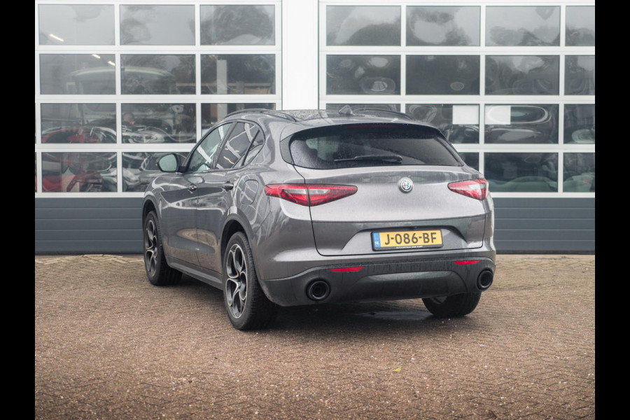 Alfa Romeo Stelvio 2.0 Turbo Aut. AWD B-Tech | Navi | Xenon | Camera | Veloce Int. | Schuif/Kanteldak | 20" | Apple Carplay | Keyless | Dashboard Leder
