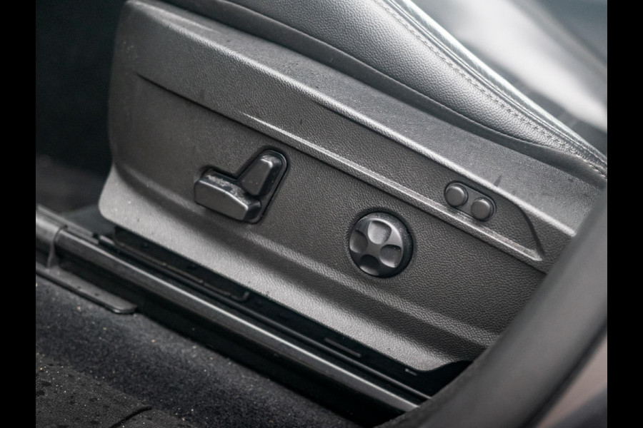 Alfa Romeo Stelvio 2.0 Turbo Aut. AWD B-Tech | Navi | Xenon | Camera | Veloce Int. | Schuif/Kanteldak | 20" | Apple Carplay | Keyless | Dashboard Leder