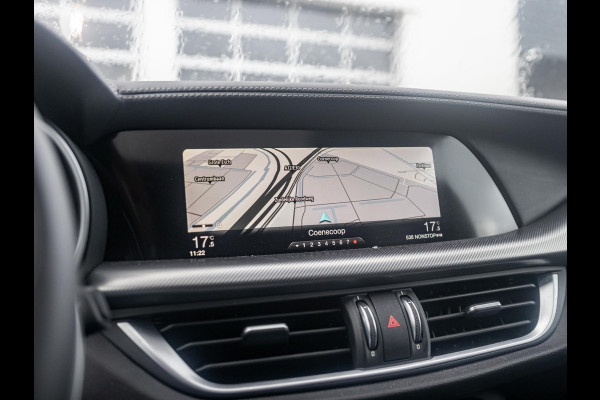 Alfa Romeo Stelvio 2.0 Turbo Aut. AWD B-Tech | Navi | Xenon | Camera | Veloce Int. | Schuif/Kanteldak | 20" | Apple Carplay | Keyless | Dashboard Leder