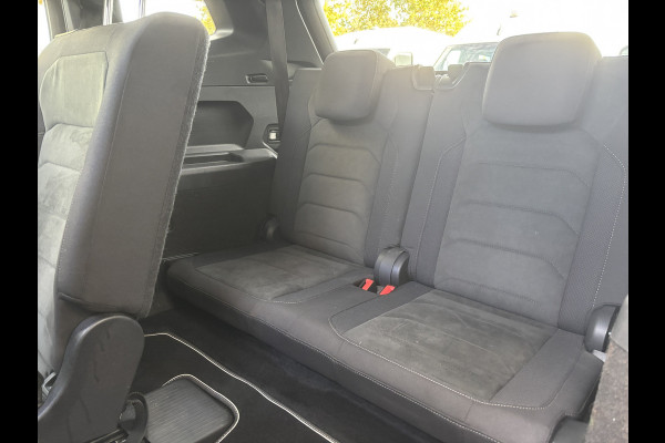 Volkswagen Tiguan Allspace 1.5 TSI Highline Business R 7persoons | R Line | Automaat | Pano Volkswagen Tiguan Allspace 1.5 TSI Highline Business R 7persoons | R Line | Automaat | Pano
