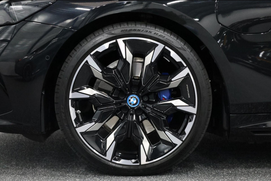 BMW 5 Serie 530e Individual M-Sport BTW/LASER/VIRTUAL/SFEER/PANO/LEER+S.VERWARMING+MEMORY/LMV/360/ACC/ECC/FABRIEKSGARANTIE!