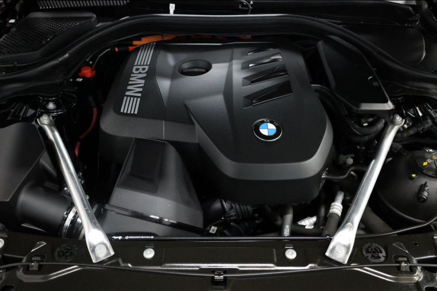 BMW 5 Serie 530e Individual M-Sport BTW/LASER/VIRTUAL/SFEER/PANO/LEER+S.VERWARMING+MEMORY/LMV/360/ACC/ECC/FABRIEKSGARANTIE!