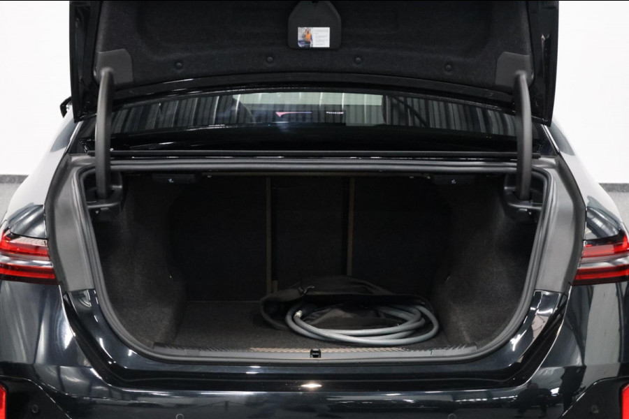 BMW 5 Serie 530e Individual M-Sport BTW/LASER/VIRTUAL/SFEER/PANO/LEER+S.VERWARMING+MEMORY/LMV/360/ACC/ECC/FABRIEKSGARANTIE!