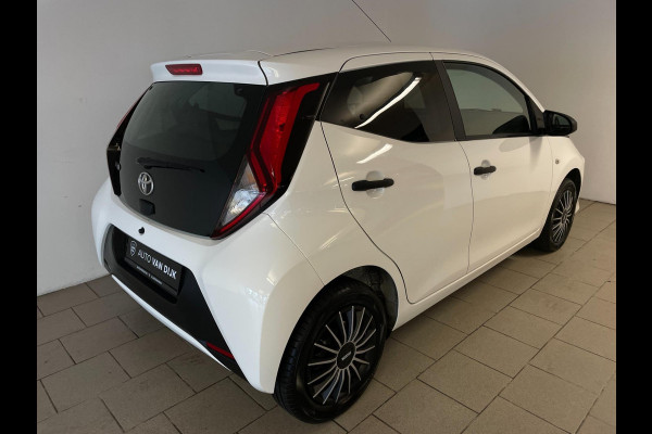 Toyota Aygo 1.0 VVT-i x-fun AIRCO LIMITER ELEK RAMEN CENT VERG SPARCO 5DRS NIEUWSTAAT Toyota Aygo 1.0 VVT-i x-fun AIRCO LIMITER ELEK RAMEN CENT VERG SPARCO 5DRS NIEUWSTAAT