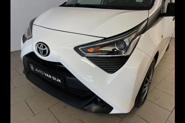 Toyota Aygo 1.0 VVT-i x-fun AIRCO LIMITER ELEK RAMEN CENT VERG SPARCO 5DRS NIEUWSTAAT Toyota Aygo 1.0 VVT-i x-fun AIRCO LIMITER ELEK RAMEN CENT VERG SPARCO 5DRS NIEUWSTAAT