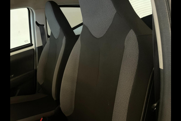 Toyota Aygo 1.0 VVT-i x-fun AIRCO LIMITER ELEK RAMEN CENT VERG SPARCO 5DRS NIEUWSTAAT Toyota Aygo 1.0 VVT-i x-fun AIRCO LIMITER ELEK RAMEN CENT VERG SPARCO 5DRS NIEUWSTAAT