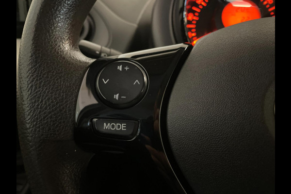 Toyota Aygo 1.0 VVT-i x-fun AIRCO LIMITER ELEK RAMEN CENT VERG SPARCO 5DRS NIEUWSTAAT Toyota Aygo 1.0 VVT-i x-fun AIRCO LIMITER ELEK RAMEN CENT VERG SPARCO 5DRS NIEUWSTAAT