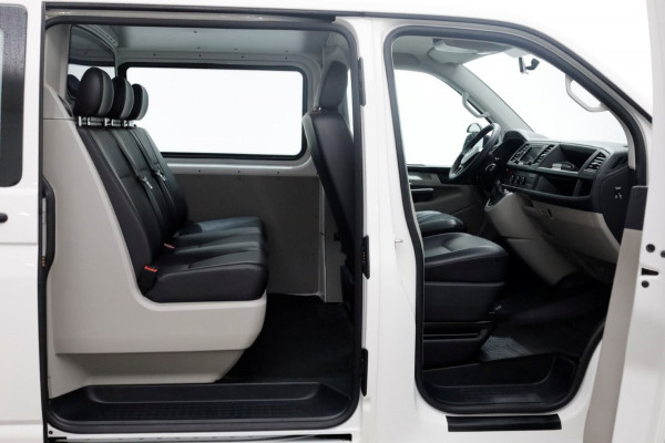 Volkswagen Transporter T6 2.0 TSI Benzine 4Motion 4x4 DSG-Automaat Lang D.C. Achterklep BPM-Vrij 07-2019 Volkswagen Transporter T6 2.0 TSI Benzine 4Motion 4x4 DSG-Automaat Lang D.C. Achterklep BPM-Vrij 07-2019