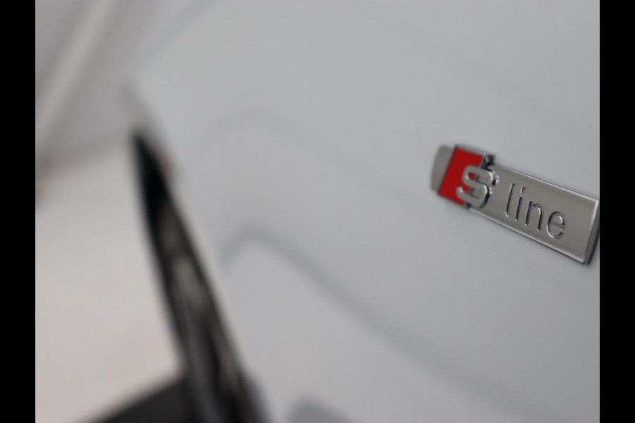 Audi A6 55 TFSI e quattro Competition | Panoramadak | Trekhaak | Leder | Stoelverwarming | Memory | Adaptive cruise | Carplay | Sfeerverlichting | Navigatie | Virtual Cockpit | Matrix LED | PHEV | Plug In Audi A6 55 TFSI e quattro Competition | Panoramadak | Trekhaak | Leder | Stoelverwarming | Memory | Adaptive cruise | Carplay | Sfeerverlichting | Navigatie | Virtual Cockpit | Matrix LED | PHEV | Plug In