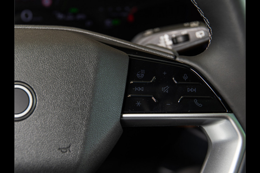 Audi A6 Avant 2.0 e-hybrid quattro 21"-B&O-OLED-TECH PRO Audi A6 Avant 2.0 e-hybrid quattro 21"-B&O-OLED-TECH PRO