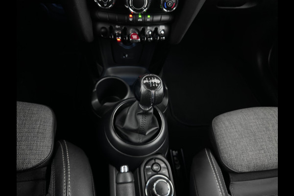 MINI Mini 1.5 Cooper Business Edition (INCL-BTW) *LEATHER-FABRIC | FULL-LED | DIGI-COCKPIT | SPORT-SEATS | AMBIENT-LIGHT | NAVI-FULLMAP | DAB+ | AIRCO | CRUISE | PDC | 16''ALU*