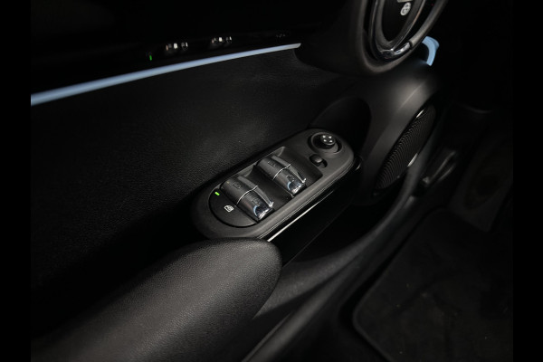 MINI Mini 1.5 Cooper Business Edition (INCL-BTW) *LEATHER-FABRIC | FULL-LED | DIGI-COCKPIT | SPORT-SEATS | AMBIENT-LIGHT | NAVI-FULLMAP | DAB+ | AIRCO | CRUISE | PDC | 16''ALU*