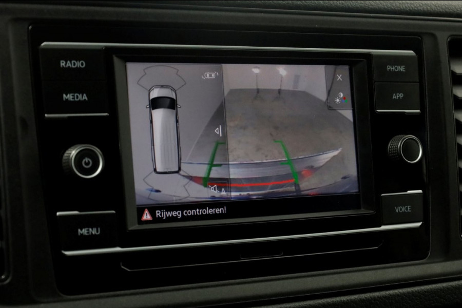 Volkswagen Crafter 35 2.0 TDI 140pk L3H3 (L2H2) DSG-Automaat Comfortline Laadklep 500kg 04-2022 Volkswagen Crafter 35 2.0 TDI 140pk L3H3 (L2H2) DSG-Automaat Comfortline Laadklep 500kg 04-2022