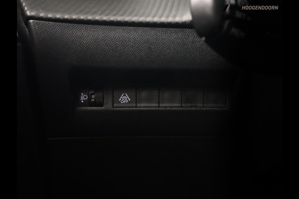 Peugeot 2008 1.2 PureTech Active (APPLE CARPLAY,LED VERLICHTING,PARKEERSENSOREN,NAVIGATIE,COMFORT-STOELEN,LM-VELGEN,NIEUWE APK) Peugeot 2008 1.2 PureTech Active (APPLE CARPLAY,LED VERLICHTING,PARKEERSENSOREN,NAVIGATIE,COMFORT-STOELEN,LM-VELGEN,NIEUWE APK)