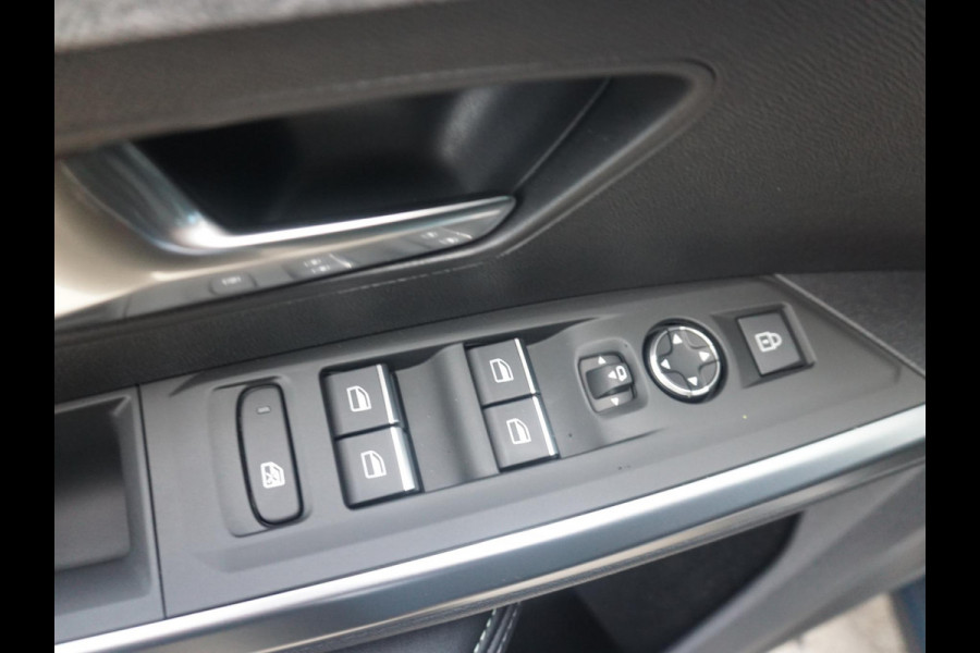 Peugeot E-3008 GT Avantage 210 73 kWh Leder interieur | Focal audio