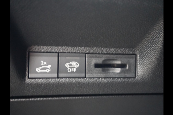 Peugeot E-3008 GT Avantage 210 73 kWh Leder interieur | Focal audio