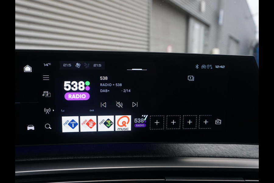 Peugeot E-3008 GT Avantage 210 73 kWh Leder interieur | Focal audio