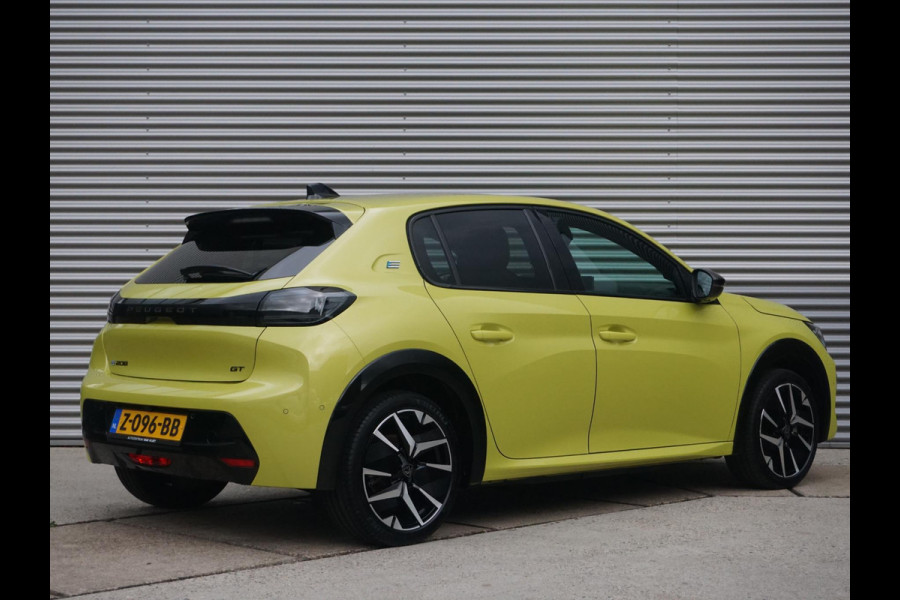 Peugeot e-208 EV GT 51 kWh Leder Alcantara | Stoelverwarming Peugeot e-208 EV GT 51 kWh Leder Alcantara | Stoelverwarming