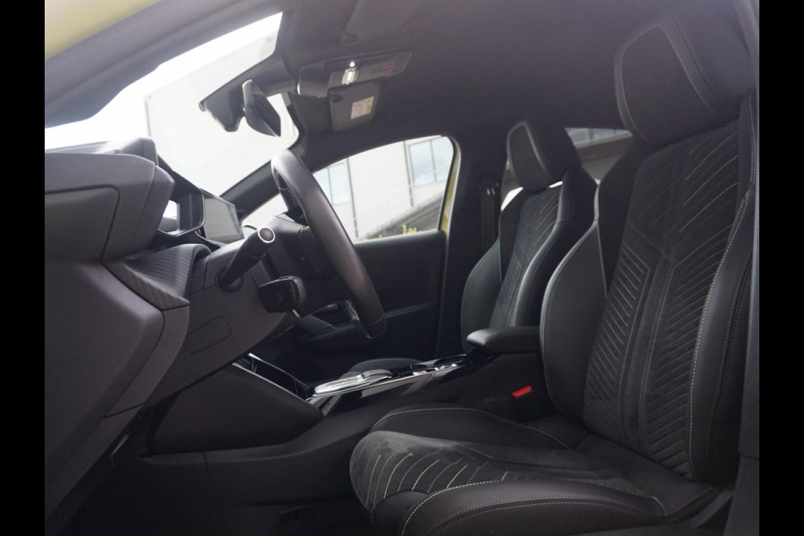 Peugeot e-208 EV GT 51 kWh Leder Alcantara | Stoelverwarming Peugeot e-208 EV GT 51 kWh Leder Alcantara | Stoelverwarming