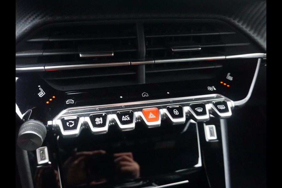 Peugeot e-208 EV GT 51 kWh Leder Alcantara | Stoelverwarming Peugeot e-208 EV GT 51 kWh Leder Alcantara | Stoelverwarming
