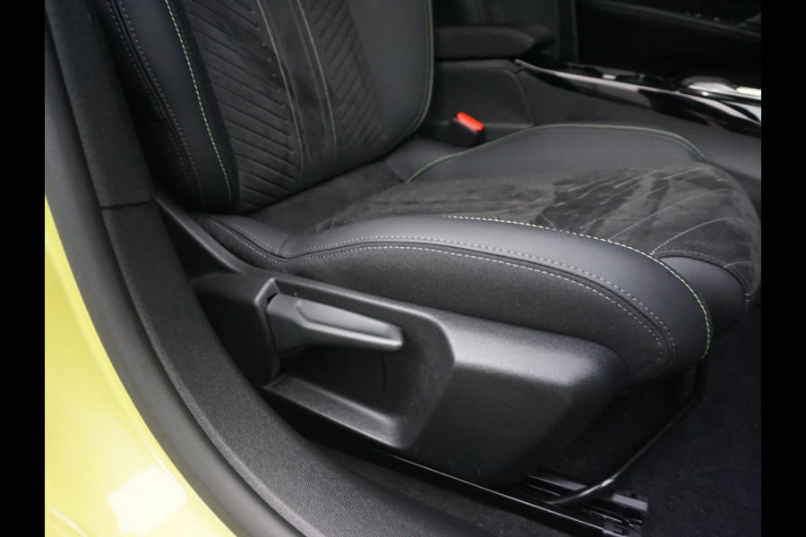 Peugeot e-208 EV GT 51 kWh Leder Alcantara | Stoelverwarming Peugeot e-208 EV GT 51 kWh Leder Alcantara | Stoelverwarming