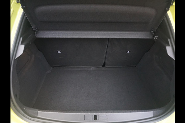 Peugeot e-208 EV GT 51 kWh Leder Alcantara | Stoelverwarming Peugeot e-208 EV GT 51 kWh Leder Alcantara | Stoelverwarming