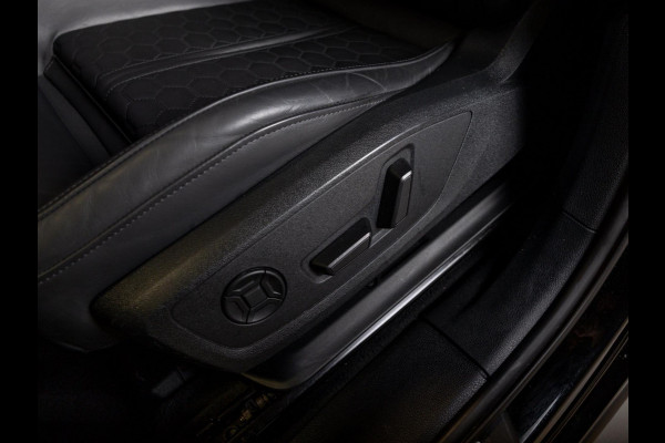 Audi Q3 TFSI RS / 400pk / Panorama dak / Sonos / Kuipstoelen / Audi Q3 TFSI RS / 400pk / Panorama dak / Sonos / Kuipstoelen /