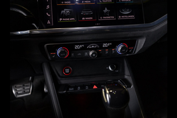 Audi Q3 TFSI RS / 400pk / Panorama dak / Sonos / Kuipstoelen / Audi Q3 TFSI RS / 400pk / Panorama dak / Sonos / Kuipstoelen /