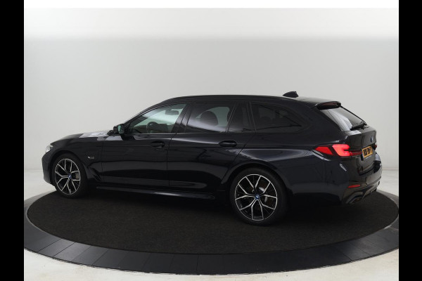 BMW 5 Serie 530e xDrive M Sport | Panoramadak | Harman/Kardon | Stoel & stuurverwarming | Adaptive cruise | Camera | Trekhaak | Carplay | Achterbankverwarming | Live Cockpit | Sportstoelen