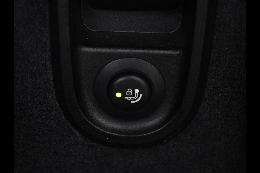 BMW 5 Serie 530e xDrive M Sport | Panoramadak | Harman/Kardon | Stoel & stuurverwarming | Adaptive cruise | Camera | Trekhaak | Carplay | Achterbankverwarming | Live Cockpit | Sportstoelen