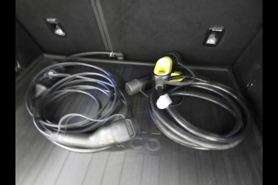 Lynk & Co 01 1.5 PHEV BlackLine NAVI/360CAM/SCHUIFDAK/LED/20"LMV!