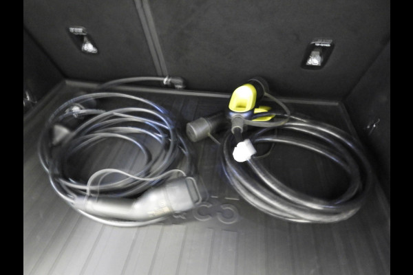 Lynk & Co 01 1.5 PHEV BlackLine NAVI/360CAM/SCHUIFDAK/LED/20"LMV!