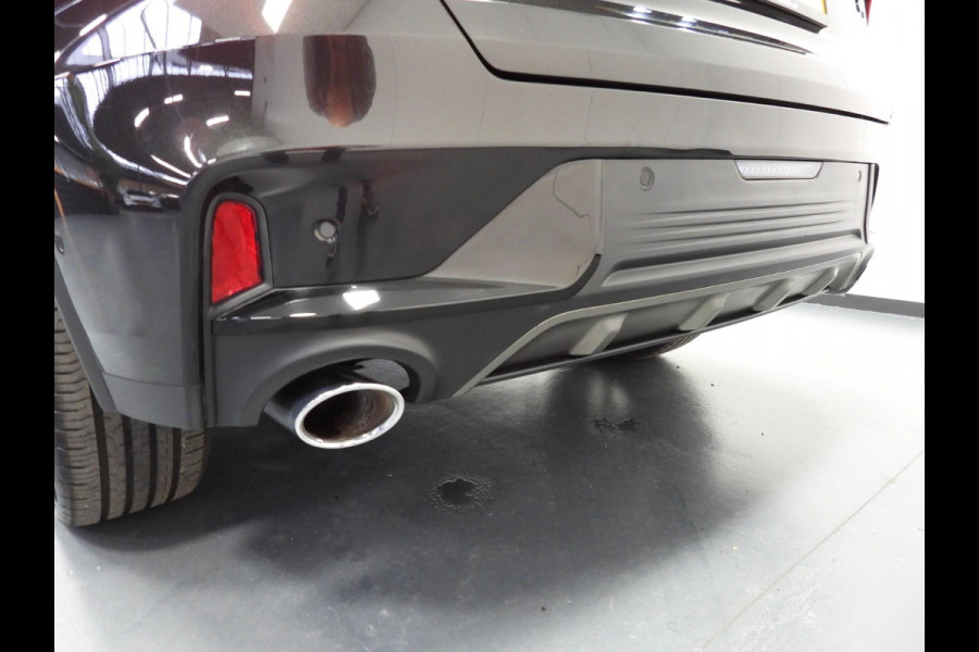 Lynk & Co 01 1.5 PHEV BlackLine NAVI/360CAM/SCHUIFDAK/LED/20"LMV!