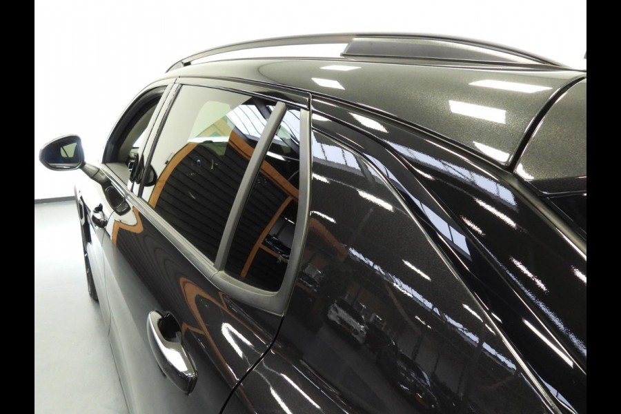 Lynk & Co 01 1.5 PHEV BlackLine NAVI/360CAM/SCHUIFDAK/LED/20"LMV!