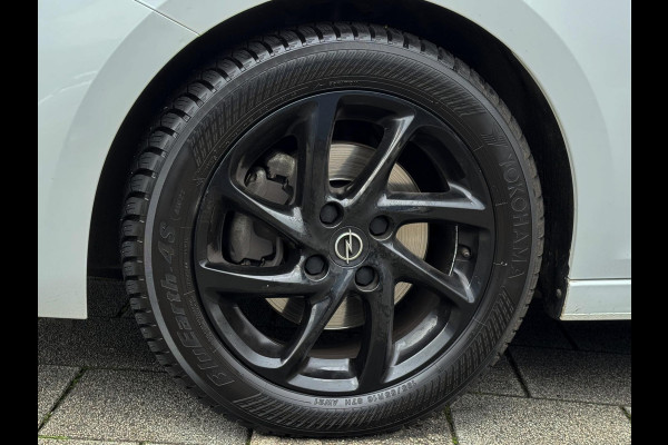 Opel Corsa 1.2 Turbo Edition 101PK - Navigatie I Airco I PDC I Comfort pakket I Sport velgen I Dealer onderhouden