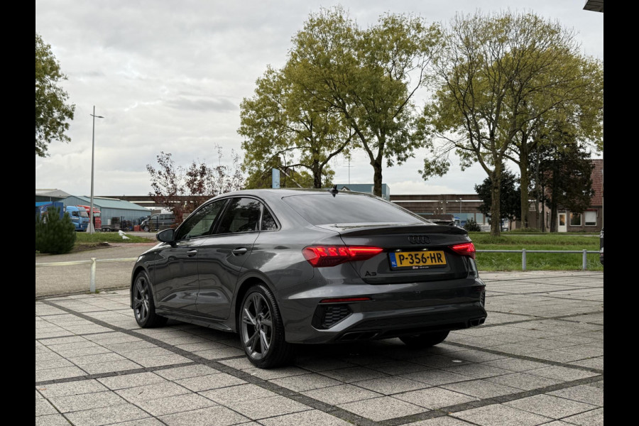 Audi A3 Limousine 30 TFSI S edition | Navi | Virtual | Stoel Verwarming |