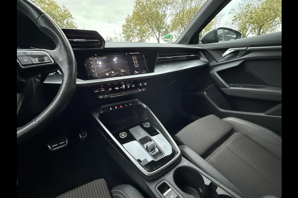 Audi A3 Limousine 30 TFSI S edition | Navi | Virtual | Stoel Verwarming |