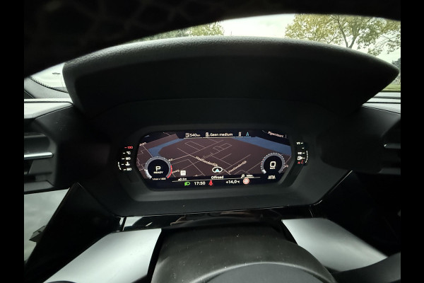 Audi A3 Limousine 30 TFSI S edition | Navi | Virtual | Stoel Verwarming |